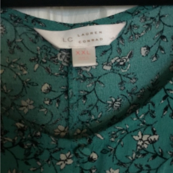 L C Lauren Conrad Green Feminine Sleeveless Women’s Tank Top - Picture 6 of 16